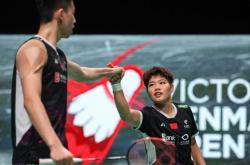 开云体育平台APP-包含英格兰羽毛球队碾压丹麦羽毛球队，辛杜绝境逆转的词条