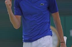 开云体育官网-日本网球队爆冷西班牙网球队，梅德韦杰夫高光表现