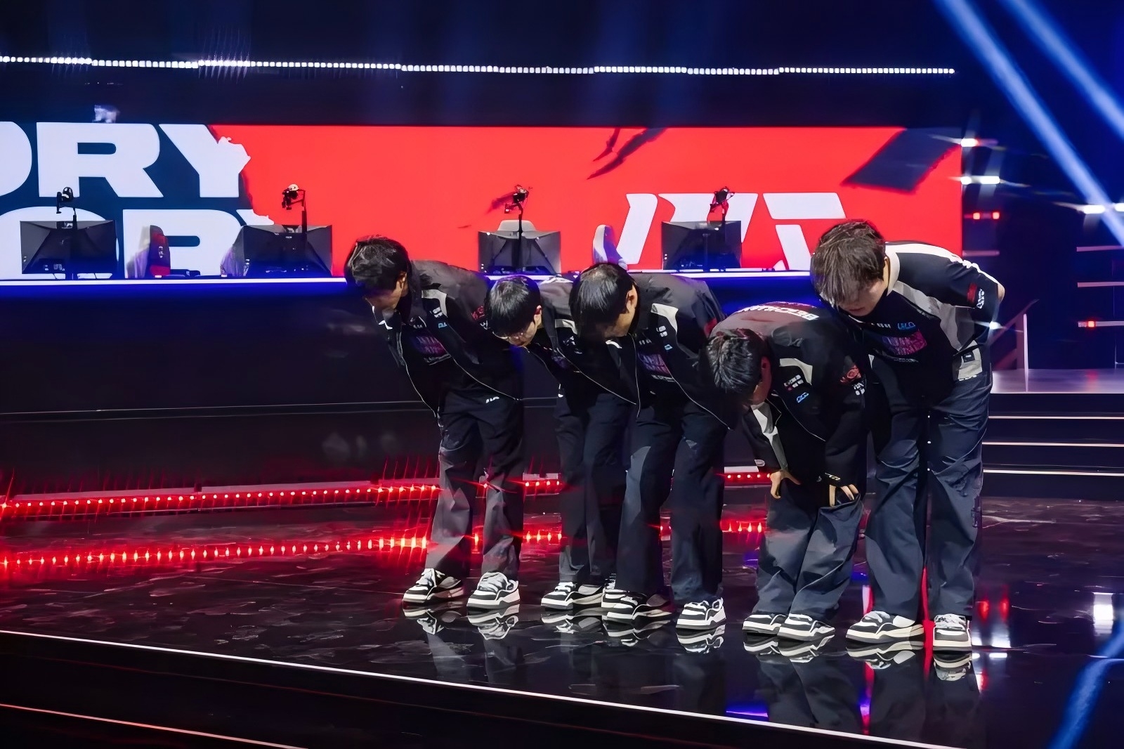 BLG绝杀LGD，Huni统治全场