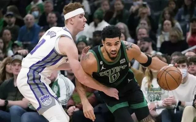 凯尔特人B队险胜阿根廷男篮，萨博尼斯统治全场