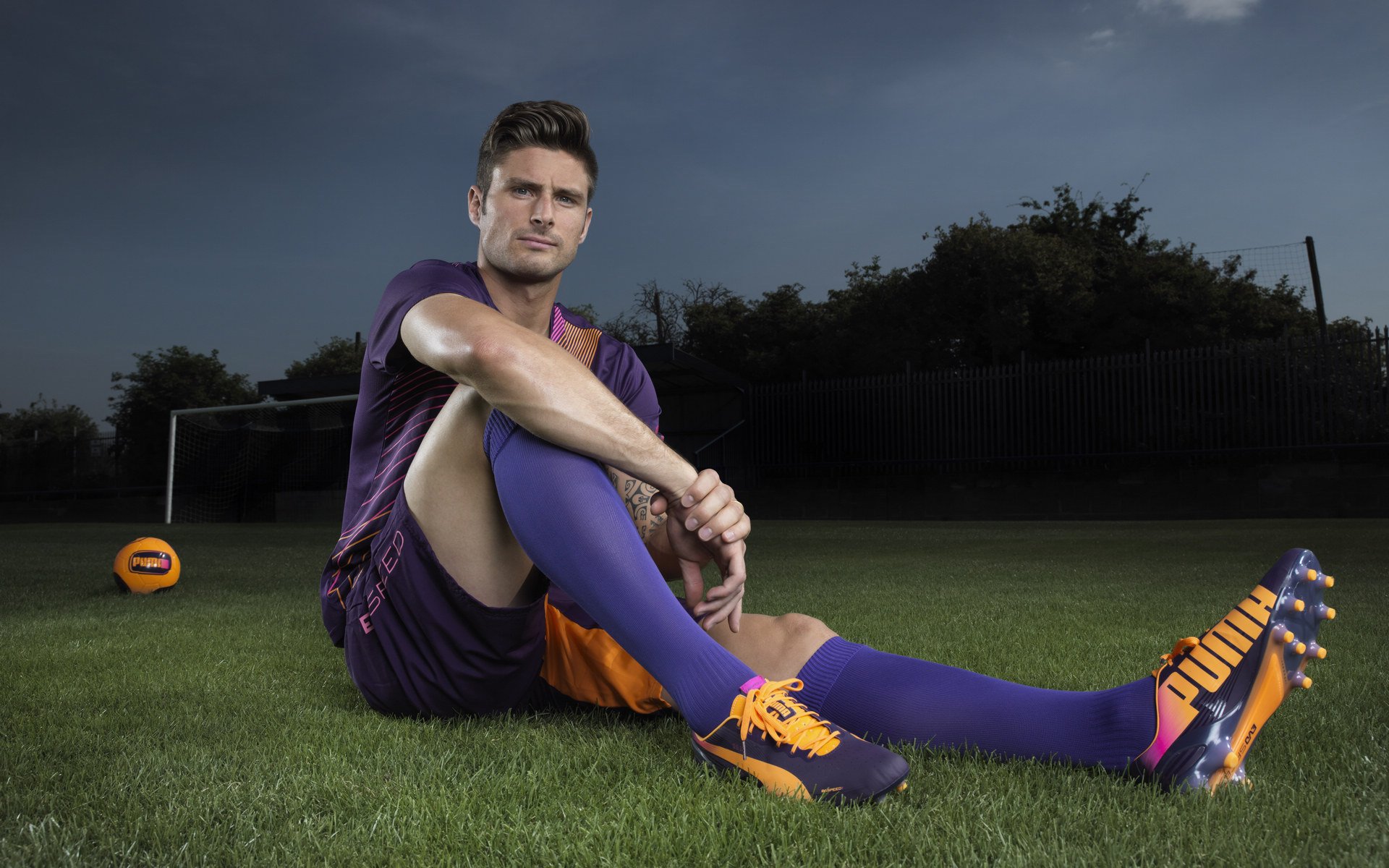 天平两侧，拉沃尔杯的险胜与年终总决赛的制胜