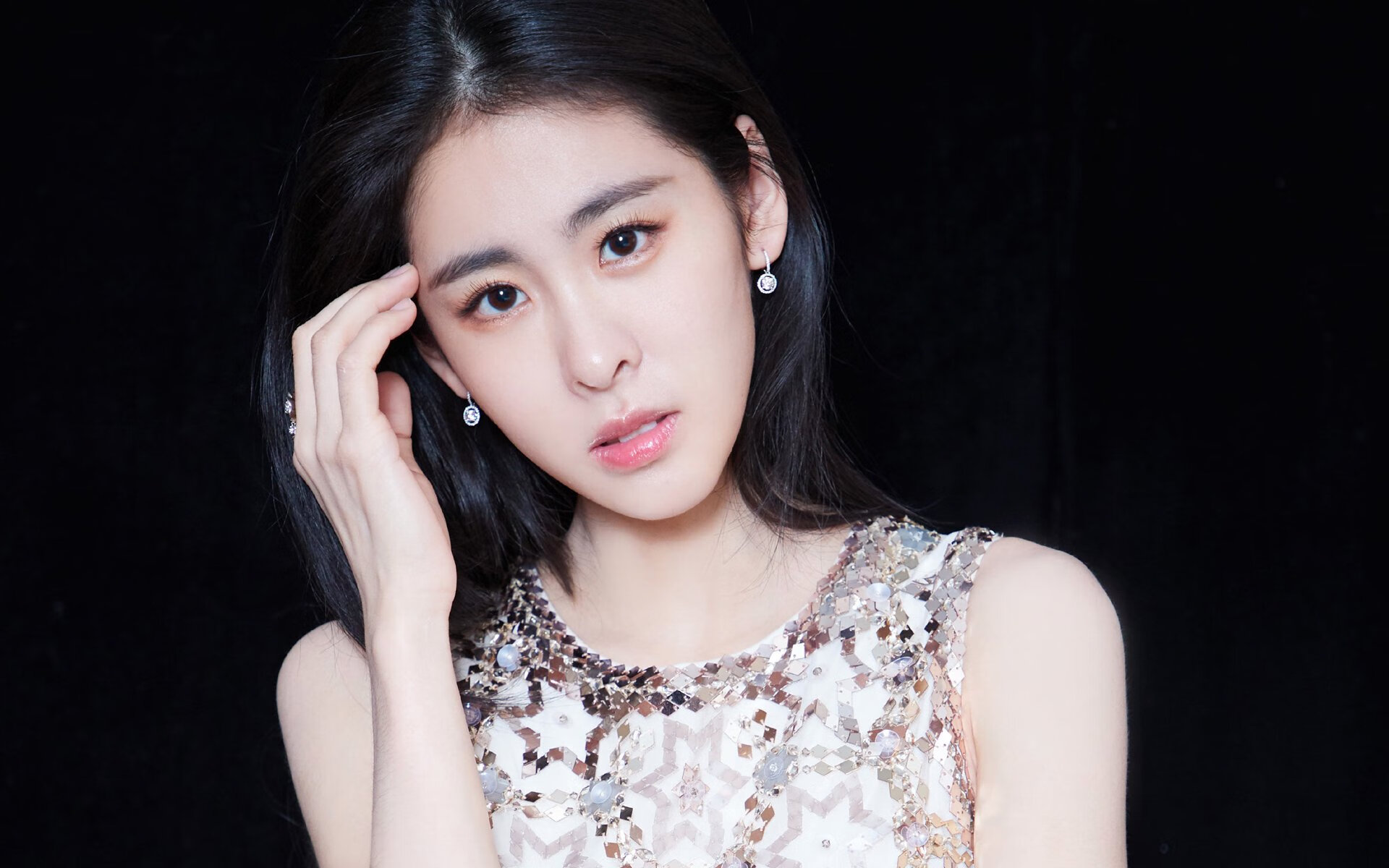 澳大利亚硬仗取胜沙特,卢卡库临危受命成为关键先生