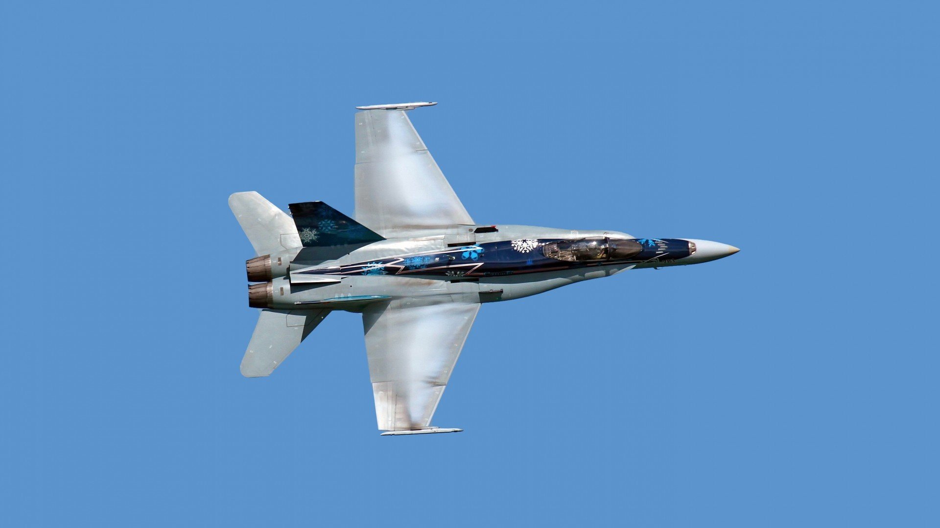 当篮球巨星照亮足球之夜,字母哥意外攻陷国家德比